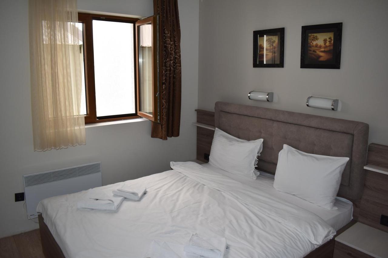 Apartman G1 U Milmari Kompleksu - โคเปานิก ภายนอก รูปภาพ