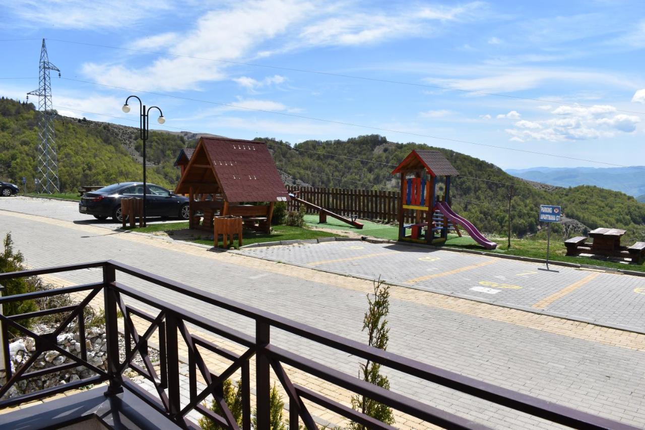 Apartman G1 U Milmari Kompleksu - โคเปานิก ภายนอก รูปภาพ