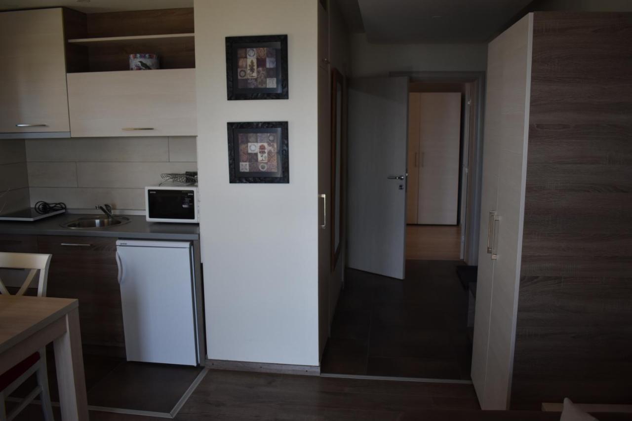 Apartman G1 U Milmari Kompleksu - โคเปานิก ภายนอก รูปภาพ