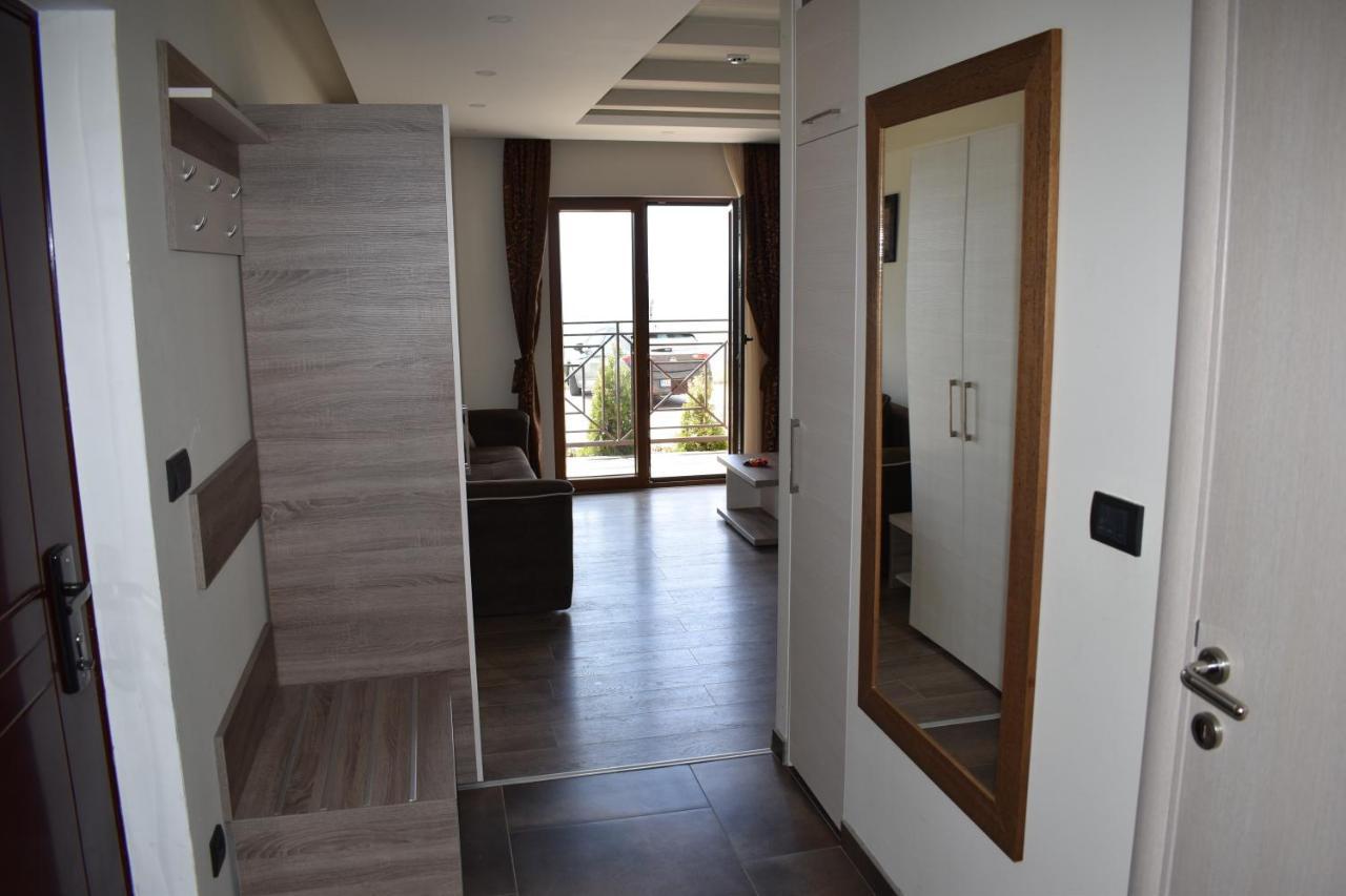 Apartman G1 U Milmari Kompleksu - โคเปานิก ภายนอก รูปภาพ